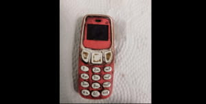 Операція з порятунку чоловіка, який проковтнув телефон