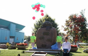 В Білорусі урочисто відкрили пам'ятник картоплі