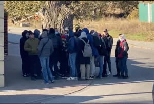 проплаченный митинг