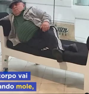 чим займаються чоловіки, які ходять з дружинами на шопінг