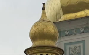 З Софіївського собору здуло хрест