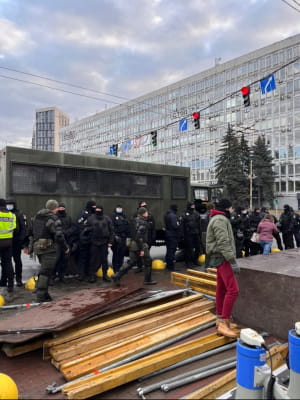 Акция в поддержку Порошенко под апелляционный судом