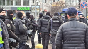 Акция в поддержку Порошенко под апелляционный судом