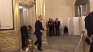 путин у туалета