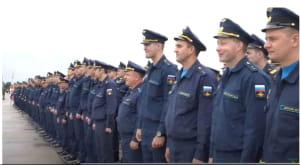 військовослужбовці з 52 гвардійського важкого бомбардувального авіаційного полку з Калузької області