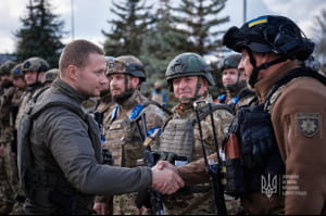 Поднятие украинского флага в Лимане