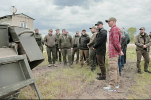 Резніков тестує танк "Оплот"