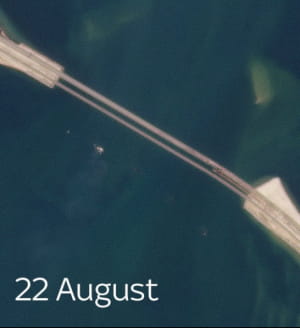 Затоплені баржі