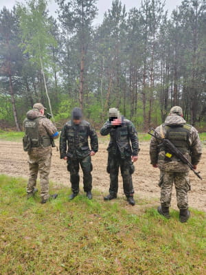 Переплыли реку, чтобы попасть в Украину