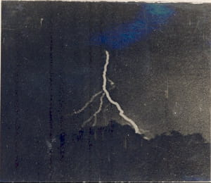  Первая фотография молнии, 1882 год