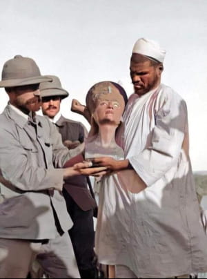Відкриття Бюсту цариці Нефертіті був знайдений 6 грудня 1912 року