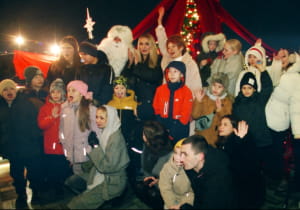 Святий Миколай вітає дітей