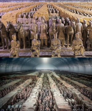 В 1974 году фермеры, копая колодец в Сиане, Китай, случайно наткнулись на огромную подземную армию — тысячи терракотовых солдат в натуральную величину, лошадей и колесниц, охранявших гробницу первого императора Китая Цинь Ши Хуанди.