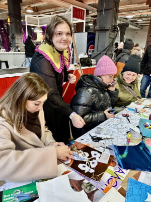 Благодійний майстерклас "Листівка для бабусі"