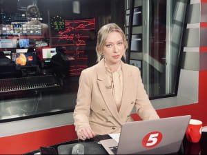 Телеведуча "5 каналу" Яна Конотоп в образі Orsay