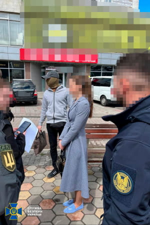у Сумах затримали посадовицю вишу