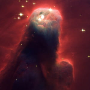 Туманность Конус иногда называют «Туманностью Иисуса Христа» из-за ее схожести с популярными изображениями Иисуса с руками в молитвенной позе.