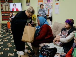 Підтримка літніх людей