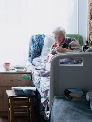 Підтримка літній людей