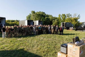 Помощь военным