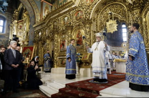 Петр Порошенко поздравил с Покровом