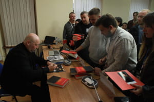 Презентація книги Турчинова