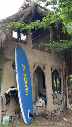 Будівництво хатини