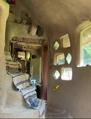 Будівництво хатини