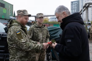 Петр Порошенко передал еще олную партию "Ай-Петри" защитникам неба