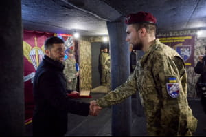 Володимир Зеленський і 25-а окрема повітрянодесантна Січеславська бригада