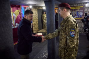 Володимир Зеленський і 25-а окрема повітрянодесантна Січеславська бригада