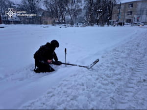 Дрон попал вблизи памятника Степану Бандере во Львове