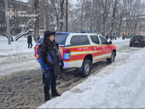 Дрон попал вблизи памятника Степану Бандере во Львове