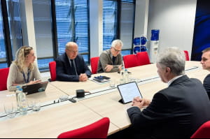 Порошенко встретился с Еврокомиссаром