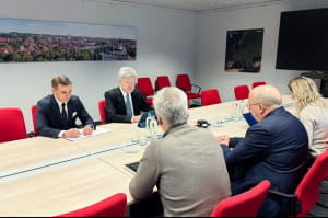 Порошенко встретился с Еврокомиссаром