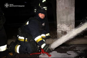 Рятувальники ліквідовують пожежі