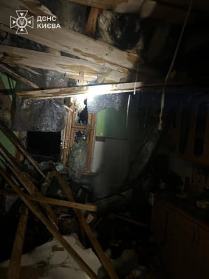 Последствия российского обстрела Киева