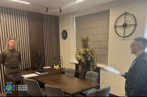 Посадовців СБУ затримали на хабарі