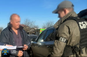 Затримали організаторів схем ухилянтів