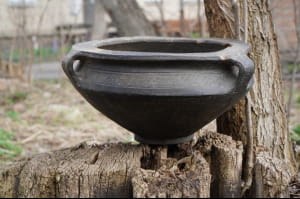 Знахідка на сільському кладовищі