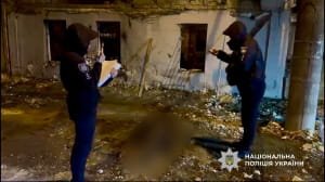 Полиция фиксирует последствия обстрела