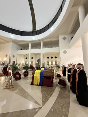 Домовини з прахом діяча ОУН Андрія Мельника та його дружини Софії