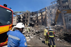 Рятувальники, працівники ДСНС