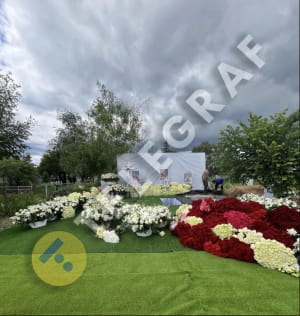 Фото з місця похорону