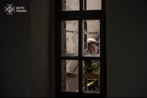 ДСНС ліквідують наслідки атаки по Лаврі