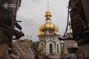 ДСНС ліквідують наслідки атаки по Лаврі
