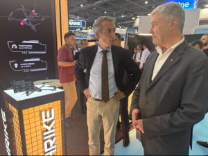 Петро Порошенко на виставці озброєнь Eurosatory