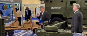 Петро Порошенко на оборонній виставці Eurosatory 2026