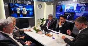 Петро Порошенко на оборонній виставці Eurosatory 2026