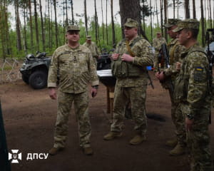 Керівник ДПСУ Валерій Вавринюк перевірив готовність оборони кордонів